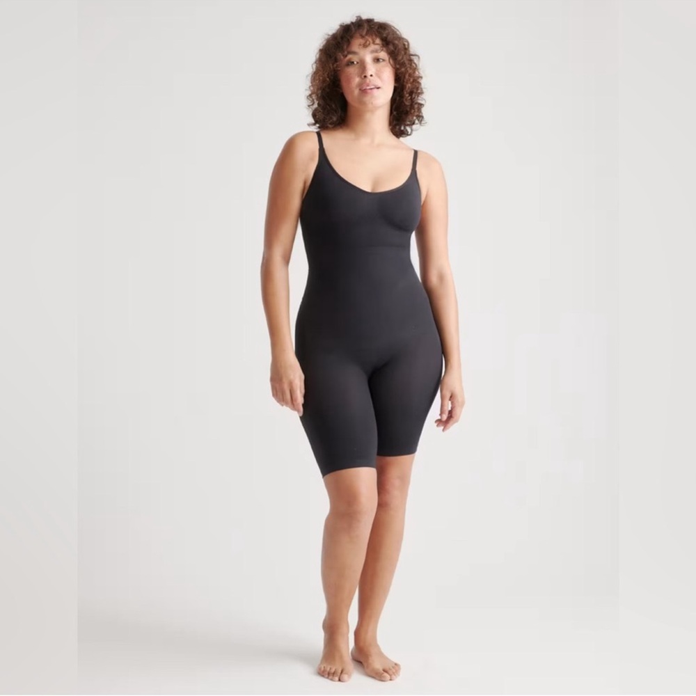 NWT Quince Mid-Thigh Sculpting Bodysuit – Black, Size M